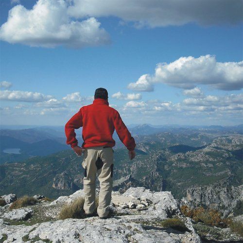 Senderismo y ascensiones en la Sierra de Cazorla Senderismo y ascensiones en la Sierra de Cazorla