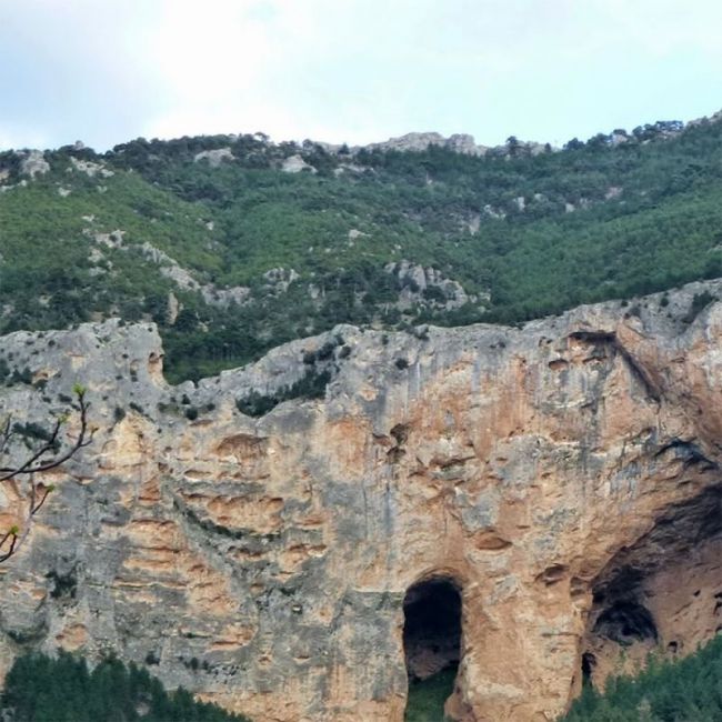 Ruta de la Cueva de los Angujones en la Sierra de Cazorla